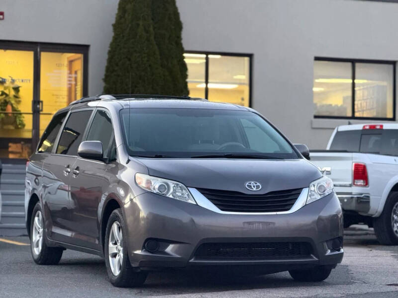 2012 Toyota Sienna