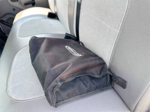 2006 Freightliner M2 106