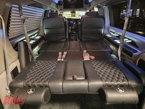 2022 Chevrolet Express 2500