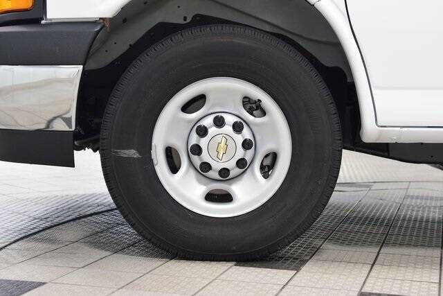 2025 Chevrolet Express 2500