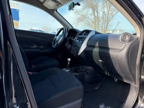 2018 Nissan Versa S Plus