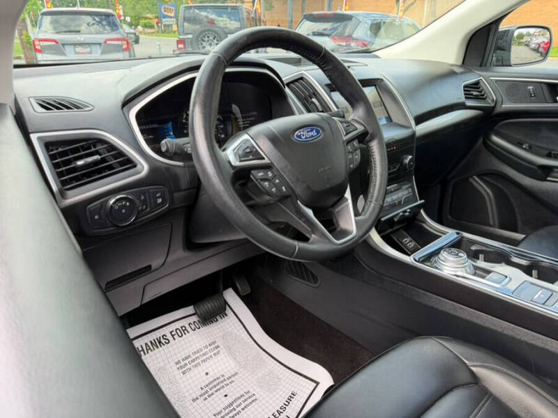 2020 Ford Edge SEL