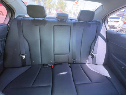 2014 BMW 3 Series 320i