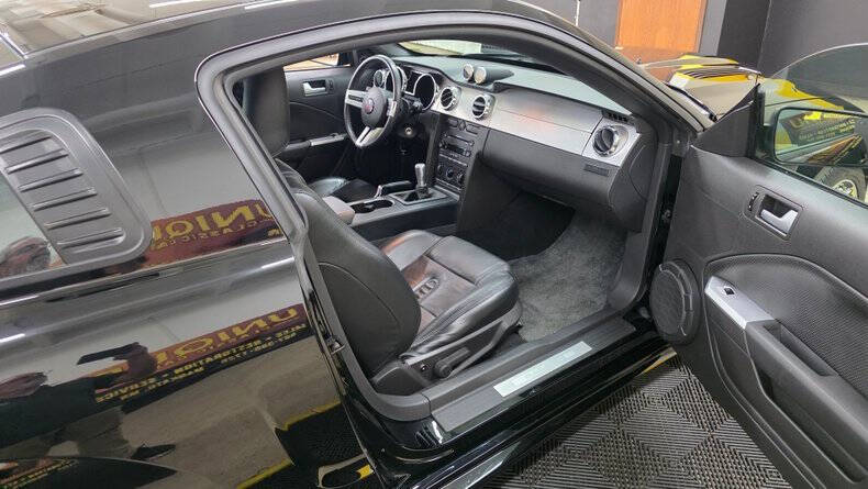 2005 Ford Mustang