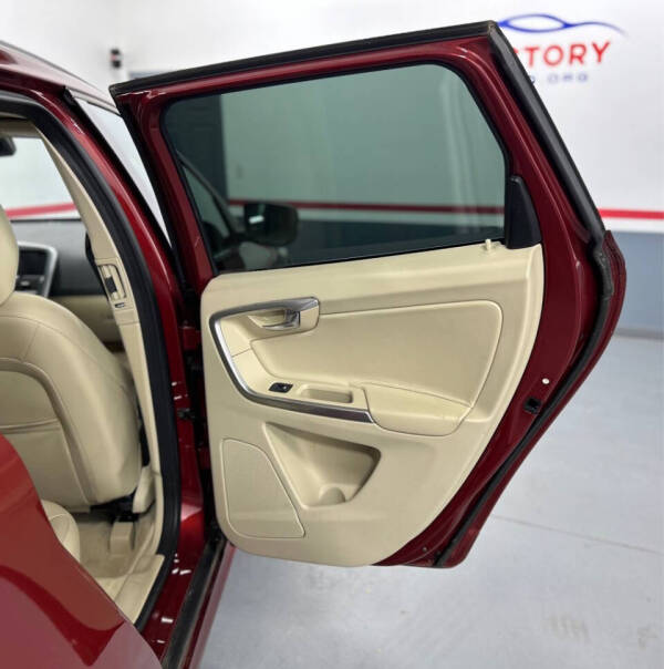 2015 Volvo XC60 T5 Drive-E Premier