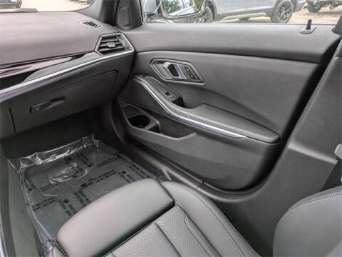 2024 BMW 3 Series 330e