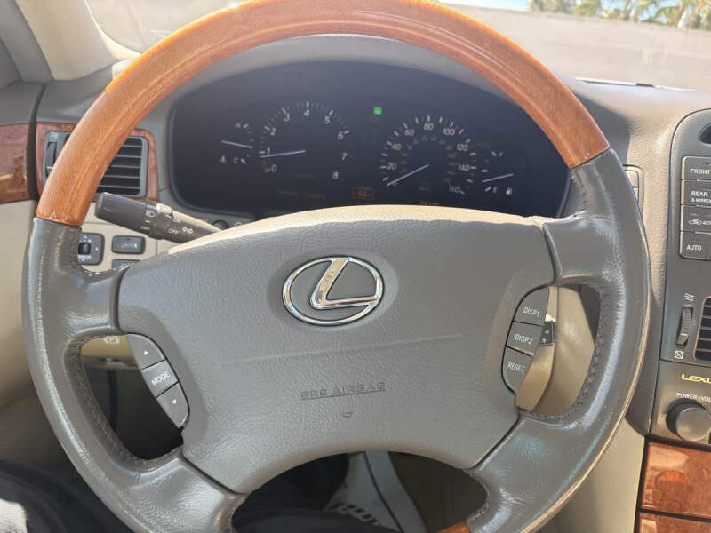 2005 Lexus LS 430