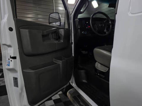 2021 Chevrolet Express 2500