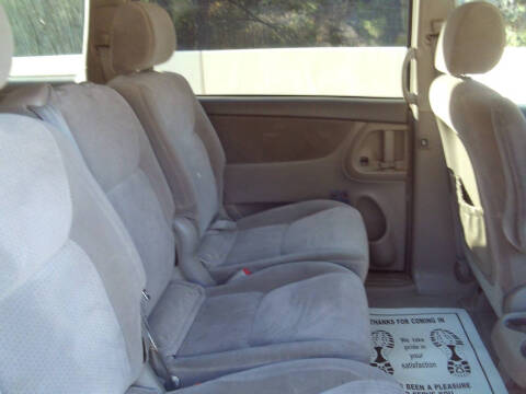 2008 Toyota Sienna LE 8-Passenger