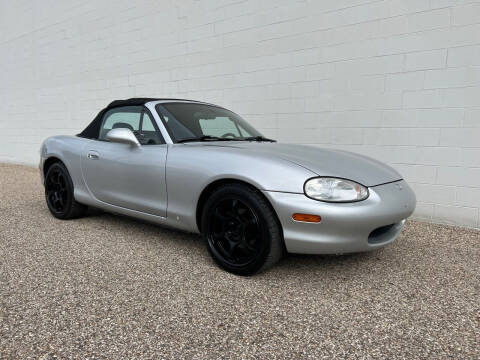 1999 Mazda MX-5 Miata for sale at Encore Auto in Niles MI