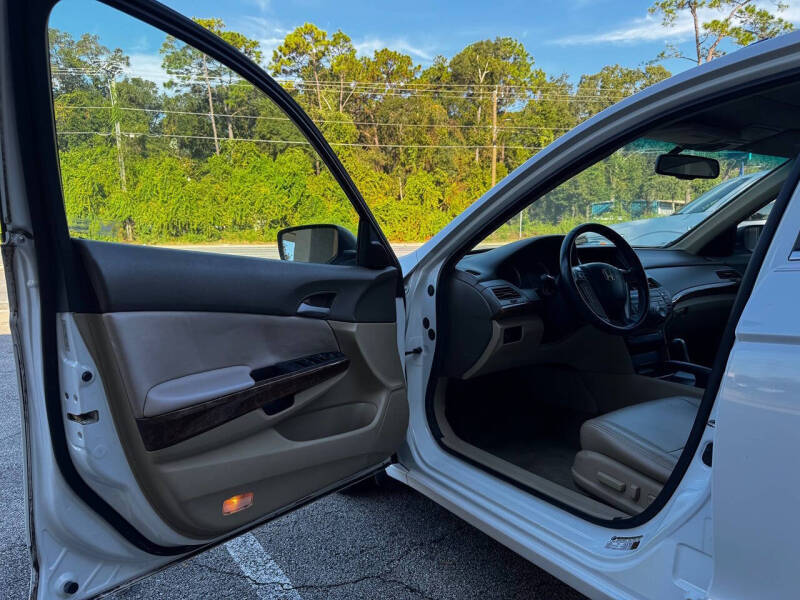 2010 Honda Accord EX-L V6 w/Navi