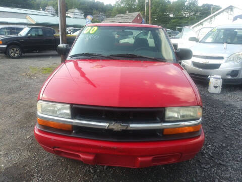 2000 Chevrolet S-10 for sale at Keyser Autoland llc in Scranton PA