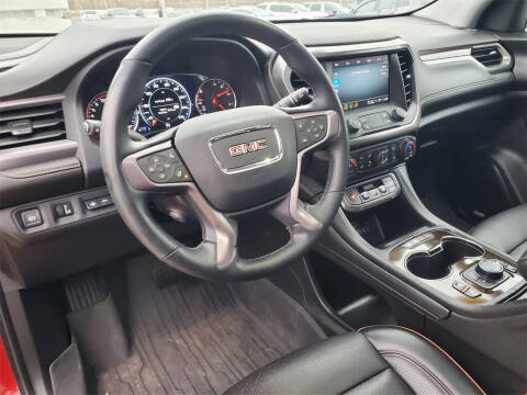 2023 GMC Acadia AT4
