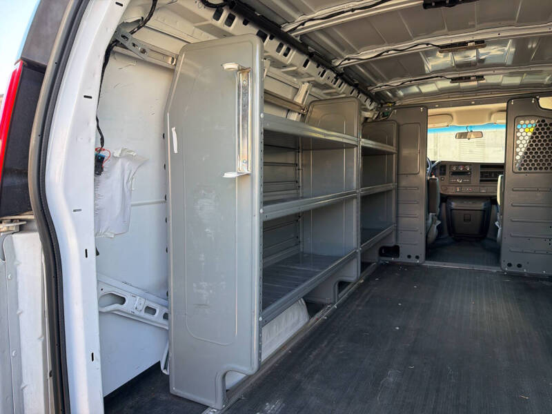 2018 Chevrolet Express 2500