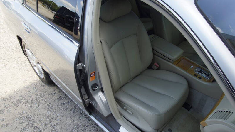 2003 Infiniti Q45 Luxury