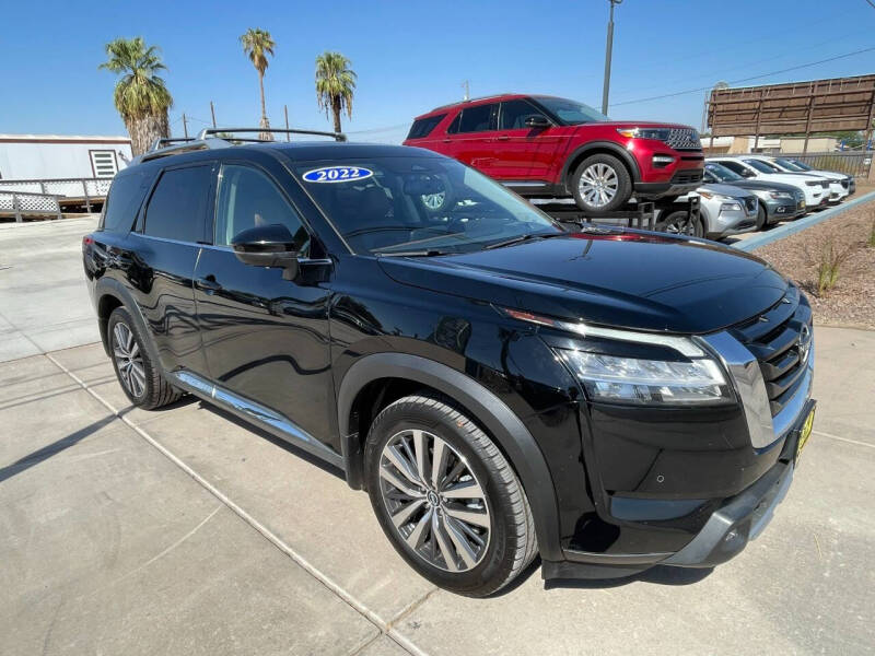 2022 Nissan Pathfinder Platinum