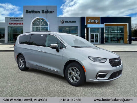 2023 Chrysler Pacifica for sale at Betten Baker Chrysler Dodge Jeep Ram in Lowell MI