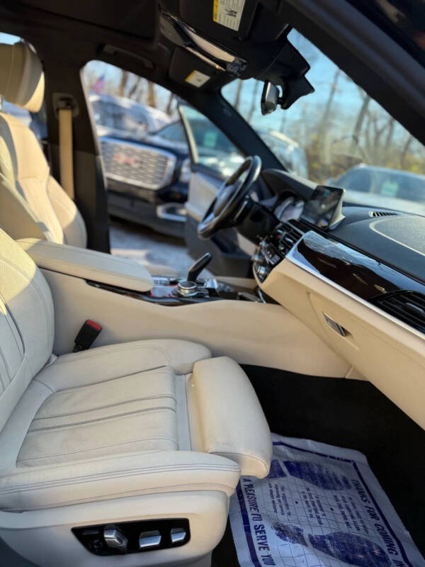 2017 BMW 5 Series 530i