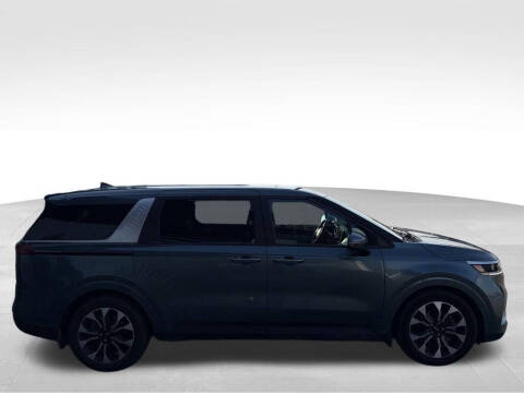2023 Kia Carnival EX