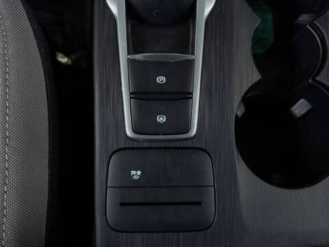 2022 Ford Escape Hybrid SE