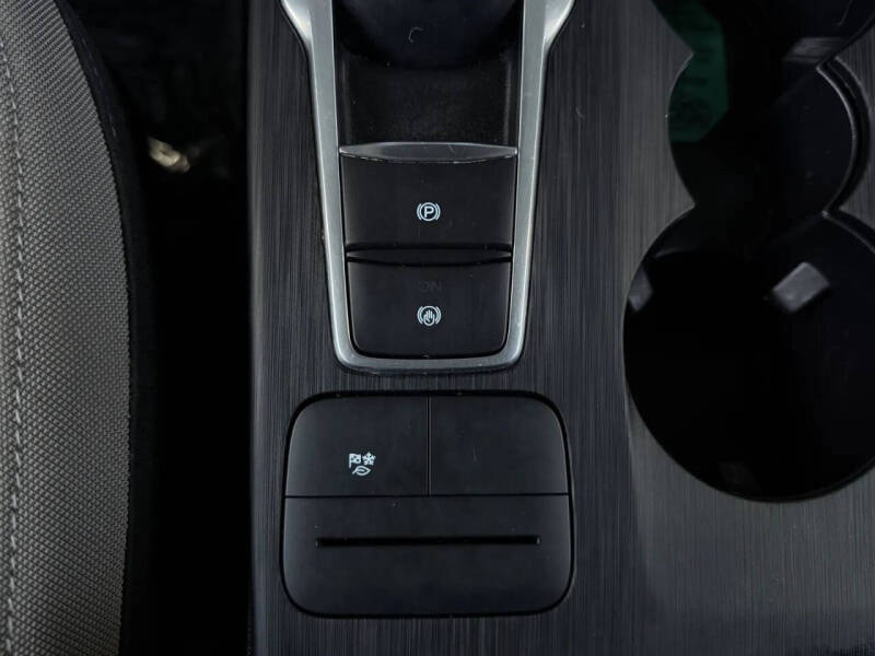 2022 Ford Escape Hybrid SE