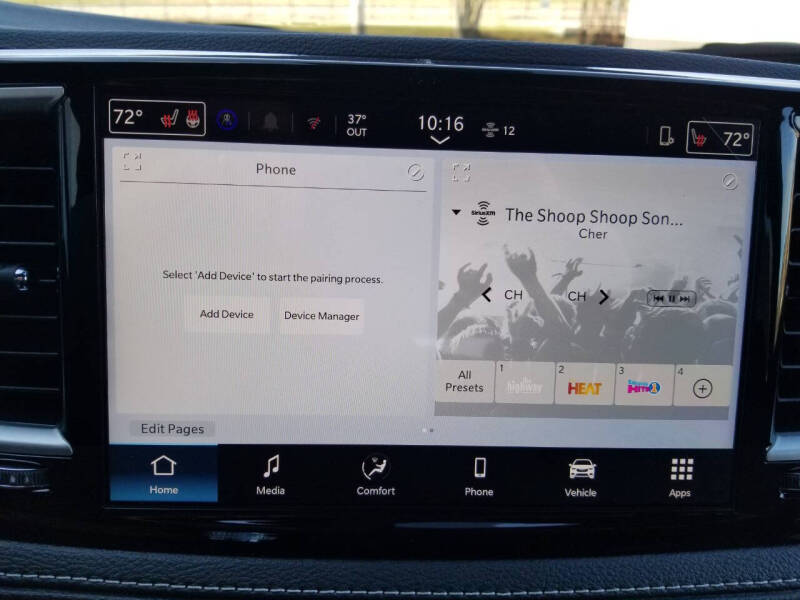 2026 Chrysler Pacifica Select