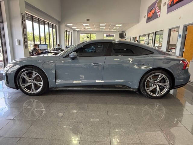 2022 Audi e-tron GT quattro Premium Plus