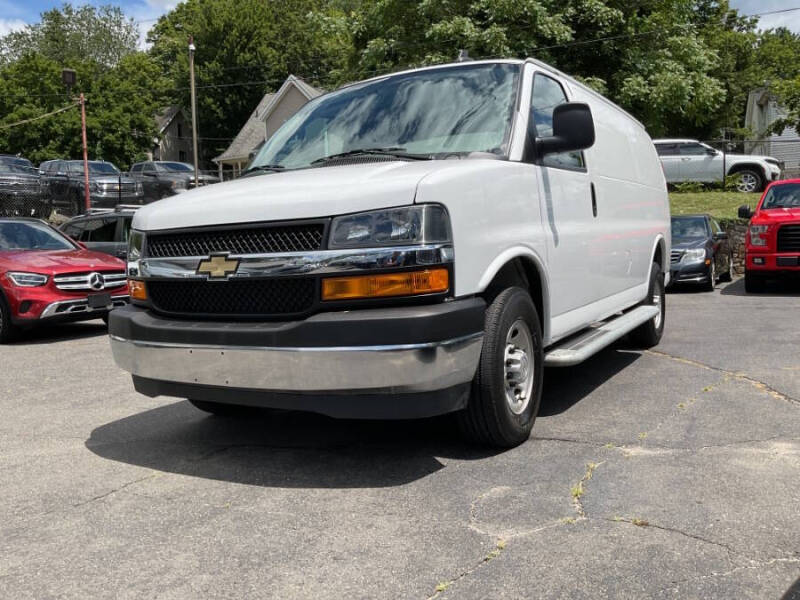 2023 Chevrolet Express 2500