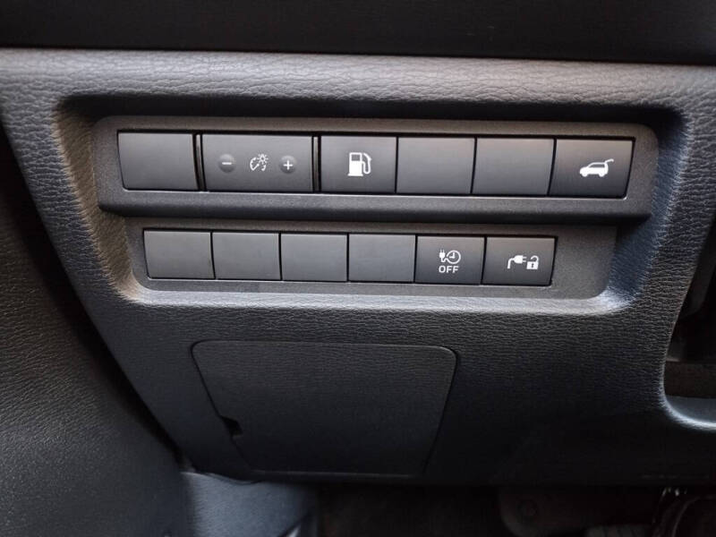 2025 Mitsubishi Outlander PHEV SE