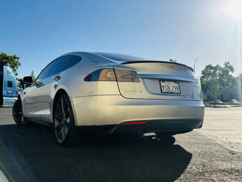2013 Tesla Model S