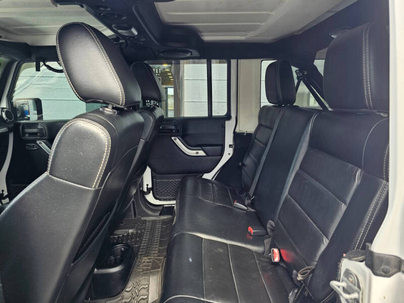 2012 Jeep Wrangler Unlimited Sahara