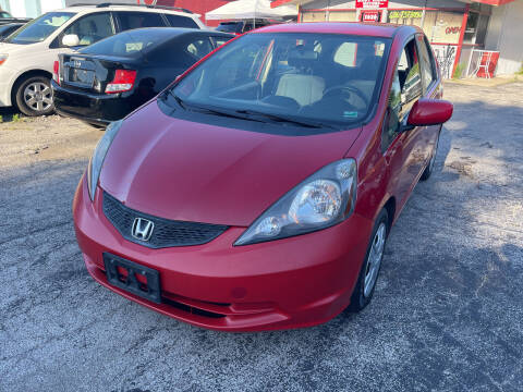 2013 Honda Fit for sale at Best Deal Motors in Saint Charles MO
