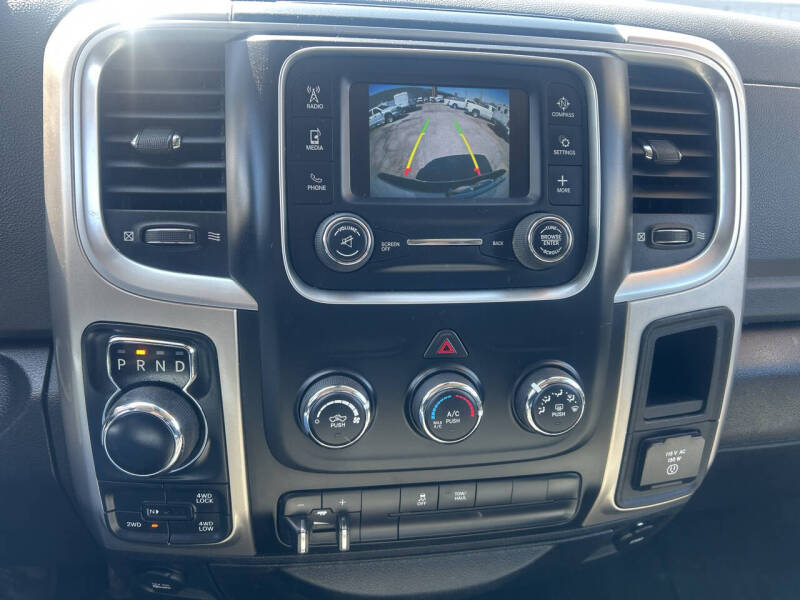 2018 RAM 1500 SLT