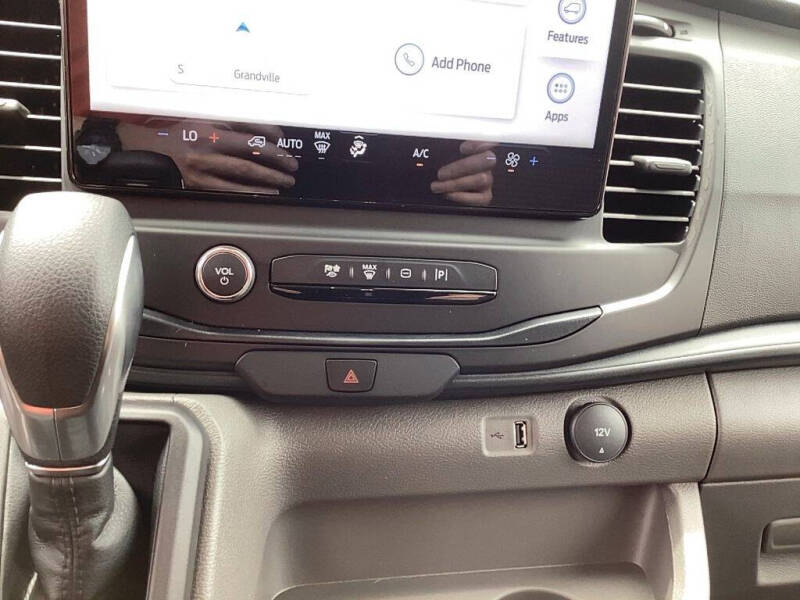 2025 Ford Transit 250