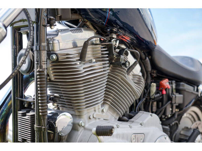 2004 Harley-Davidson XL883C