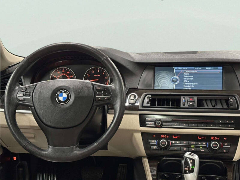 2012 BMW 5 Series 528i xDrive