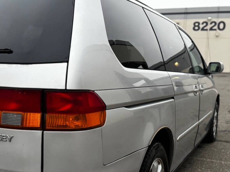 2004 Honda Odyssey EX w/DVD