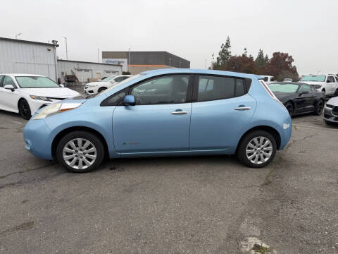 2015 Nissan LEAF S