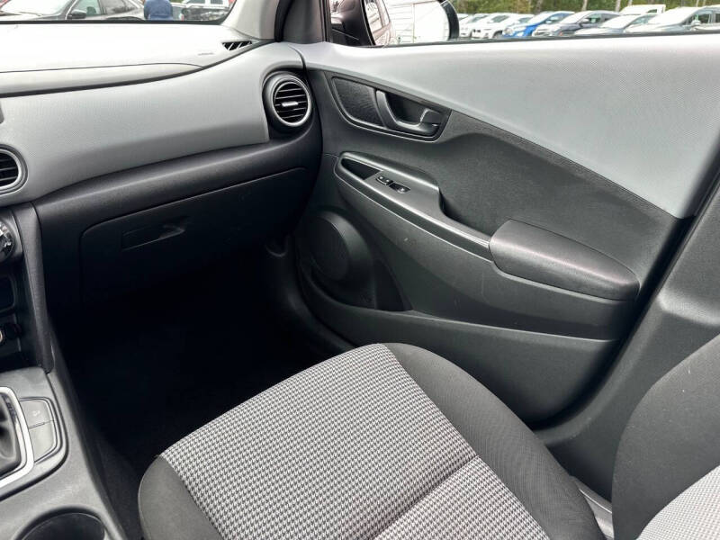 2021 Hyundai Kona SE