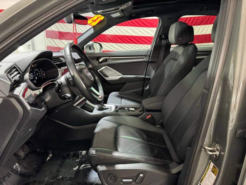 2023 Audi Q3 quattro S line Premium 45 TFSI