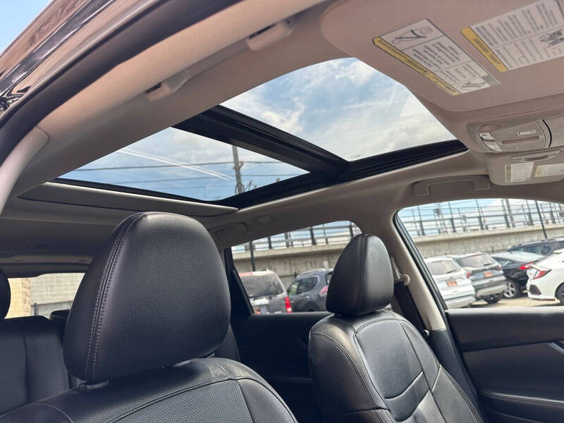 2017 Nissan Rogue SL