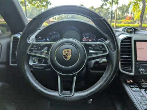 2018 Porsche Cayenne S E-Hybrid