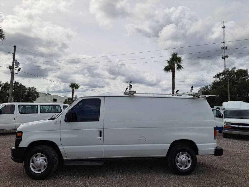 2013 Ford E-Series E-350 SD