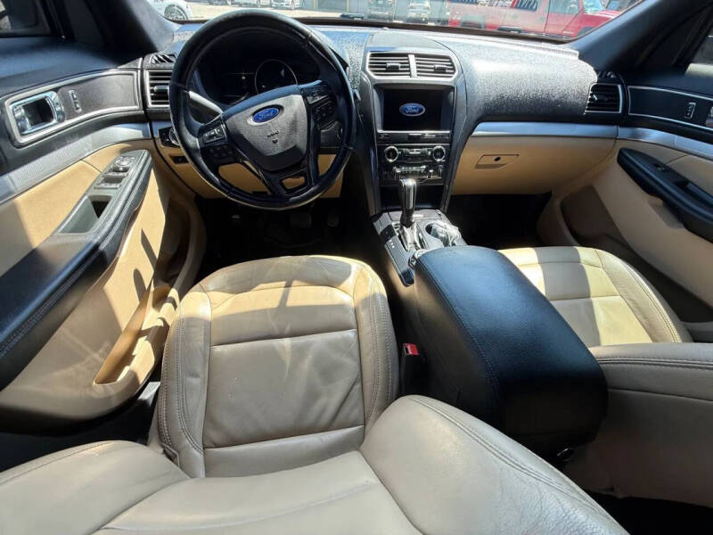2017 Ford Explorer XLT