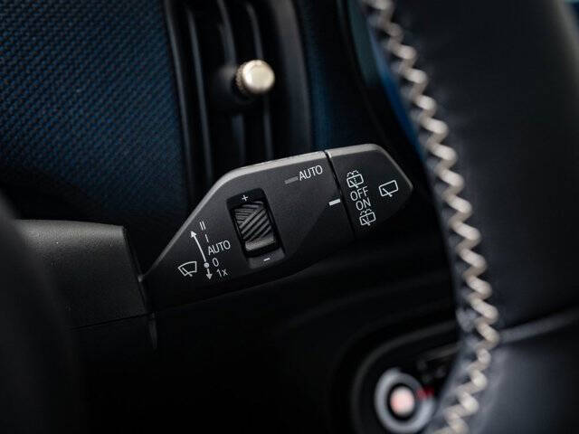 2025 MINI Hardtop 2 Door Cooper Signature Trim