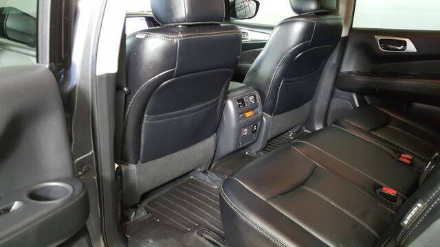 2018 Nissan Pathfinder SL