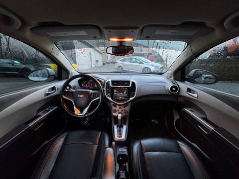 2017 Chevrolet Sonic Premier Auto