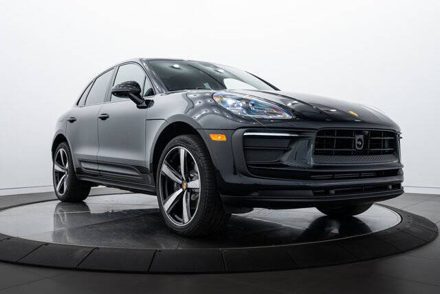 2025 Porsche Macan