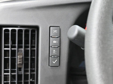 2025 Chevrolet Express LT 3500