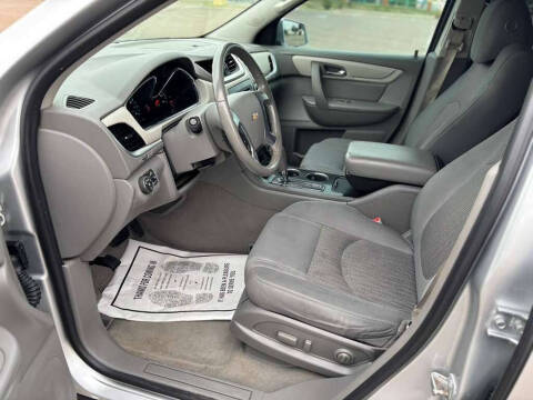 2017 Chevrolet Traverse LT